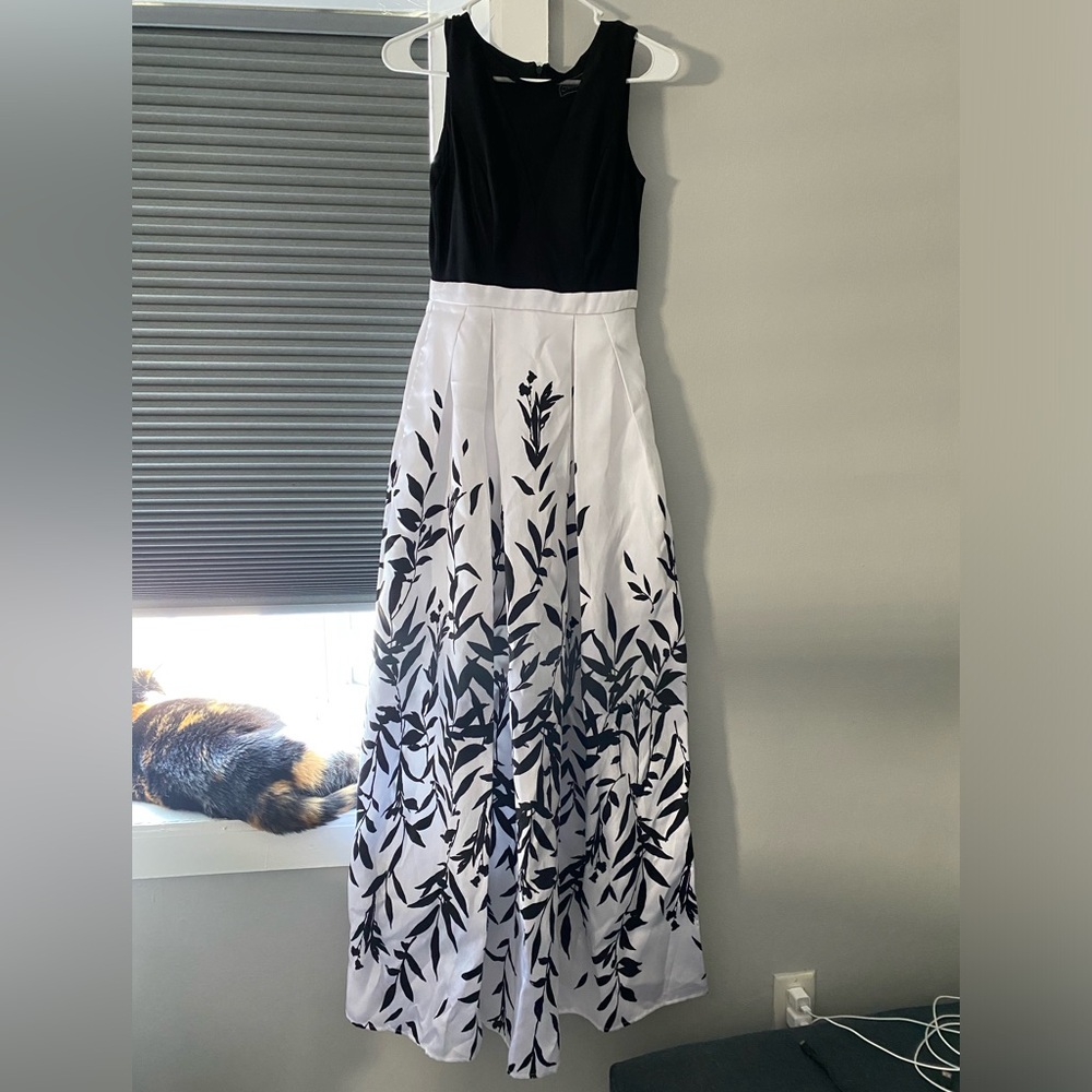 Morgan & Co Black and White Formal Dress